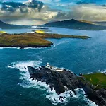 Custom Airstream At Valentia Island Escape * Chapeltown