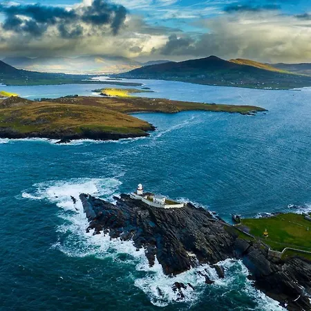 Custom Airstream At Valentia Island Escape * Chapeltown