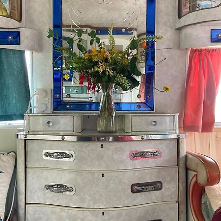 Custom Airstream At Valentia Island Escape Campingplads Chapeltown